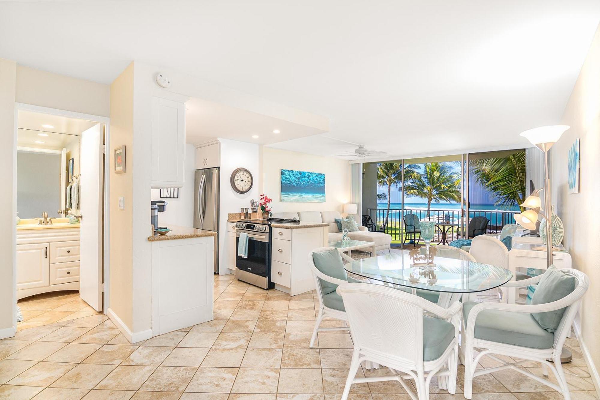 ***Serendipity On The Moana - Legal & Oceanfront - Great For Work & Play!*** Waianae Exterior photo